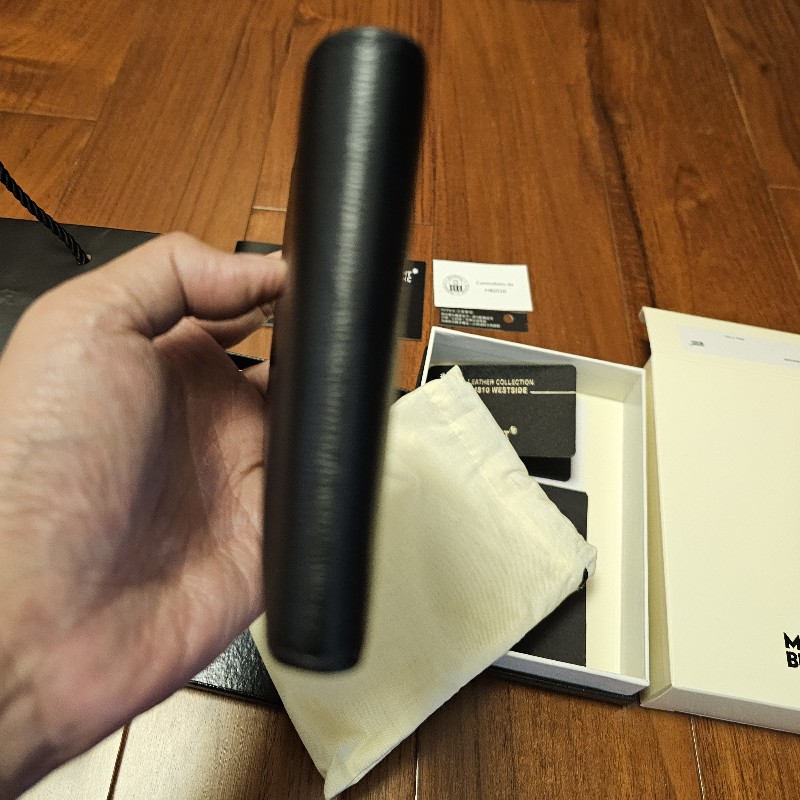 ☆☆近新閒置 正品☆☆萬寶龍 montblanc 八卡皮夾 114689-6