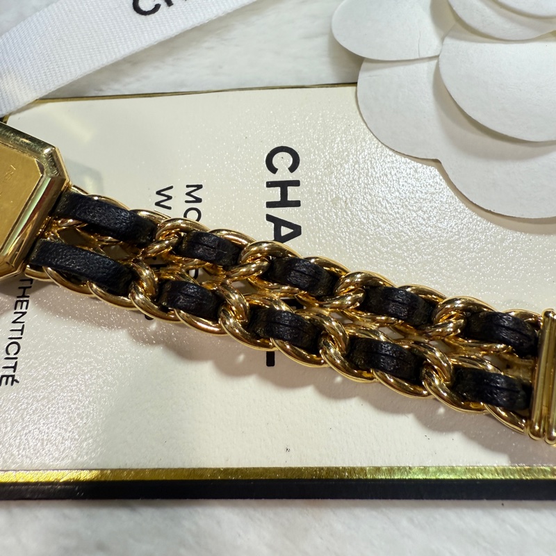 CHANEL 香奈兒 皮穿繩黑金 方糖 首映錶L號-8