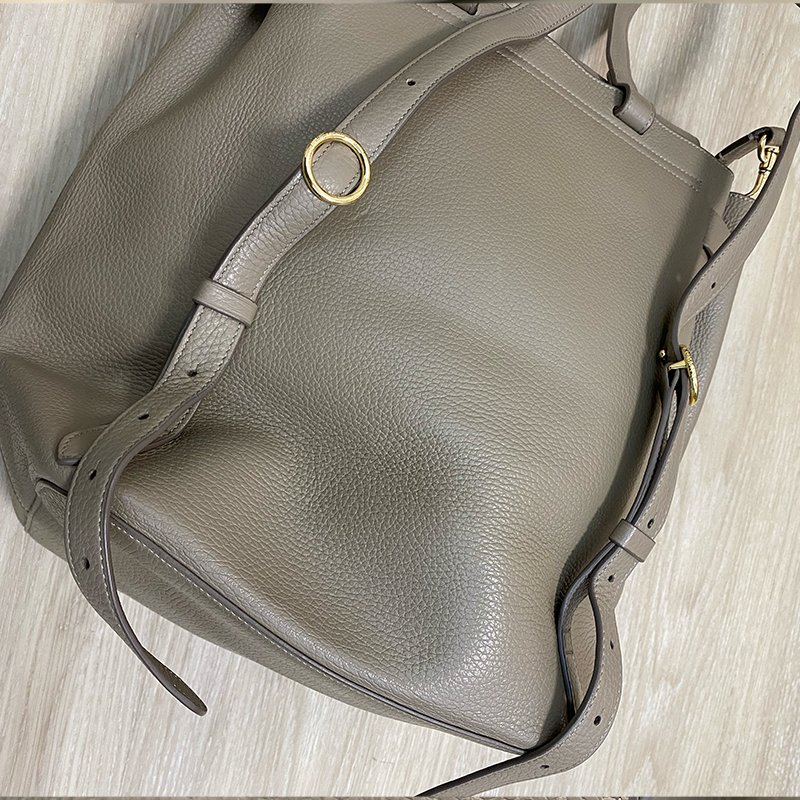 Cuyana美國小眾輕奢大象灰皮革後背肩背包高品質真皮包通勤包日常百搭Leather Backpack 13-inch-1