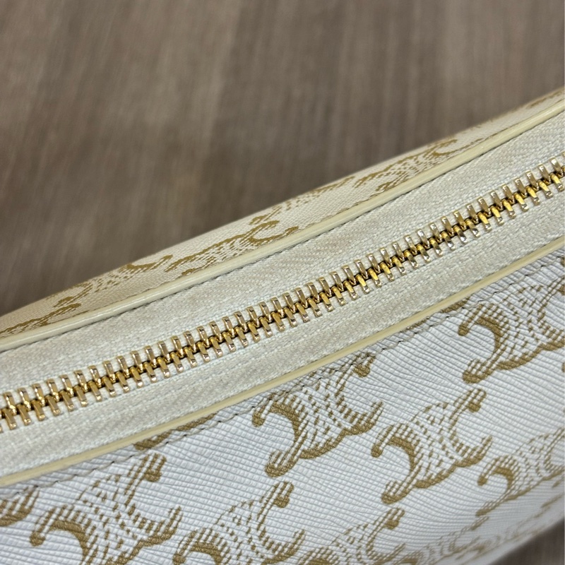 CELINE AVA TRIOMPHE 193952 米色 咖皮 凱旋門 腋下包 彎月包 肩背包 牛角包 可頌包-22