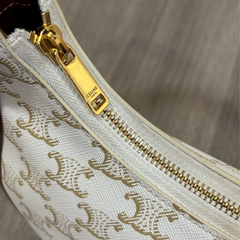 CELINE AVA TRIOMPHE 193952 米色 咖皮 凱旋門 腋下包 彎月包 肩背包 牛角包 可頌包-23