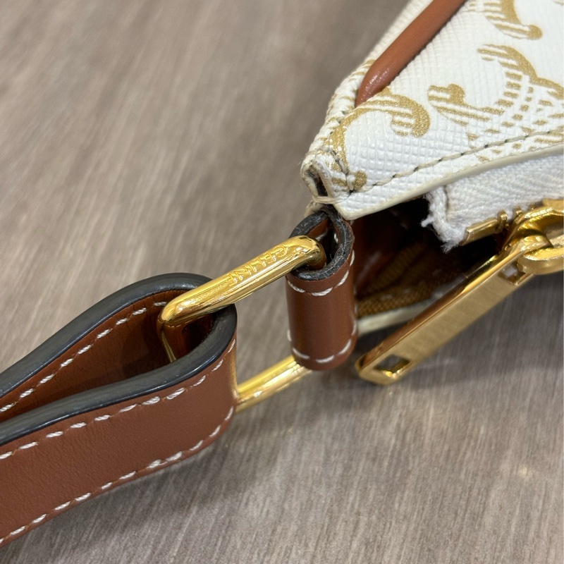 CELINE AVA TRIOMPHE 193952 米色 咖皮 凱旋門 腋下包 彎月包 肩背包 牛角包 可頌包-28