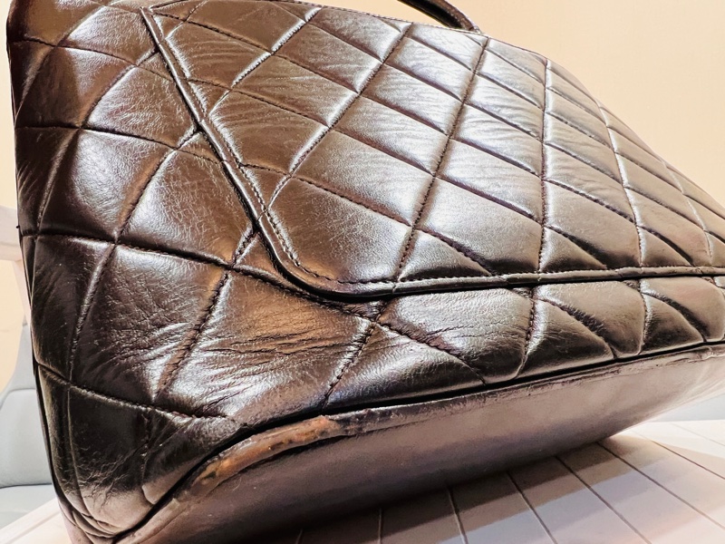 香奈兒vintage老香黑金金幣托特包，可小議-5