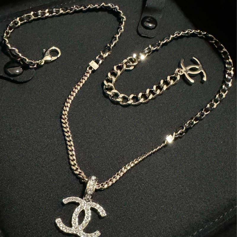 全新Chanel 24P 水鑽雙C 皮穿鍊項鍊-0