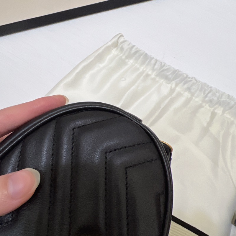 Gucci 馬夢marmont 黑金腰包-12