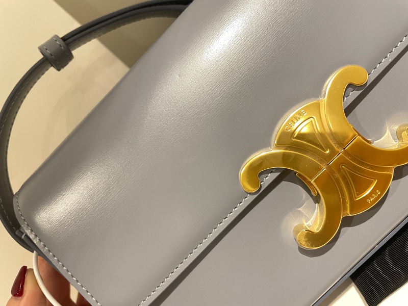 全新正品CELINE  Triomphe SHOULDER BAG 霧霾藍凱旋門亮面牛皮肩下腋下包（購於網紅陳卉 林襄）可優惠-4