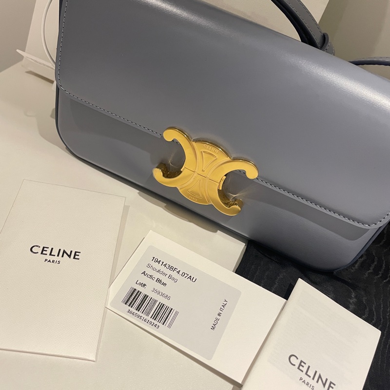 全新正品CELINE  Triomphe SHOULDER BAG 霧霾藍凱旋門亮面牛皮肩下腋下包（購於網紅陳卉 林襄）可優惠-12
