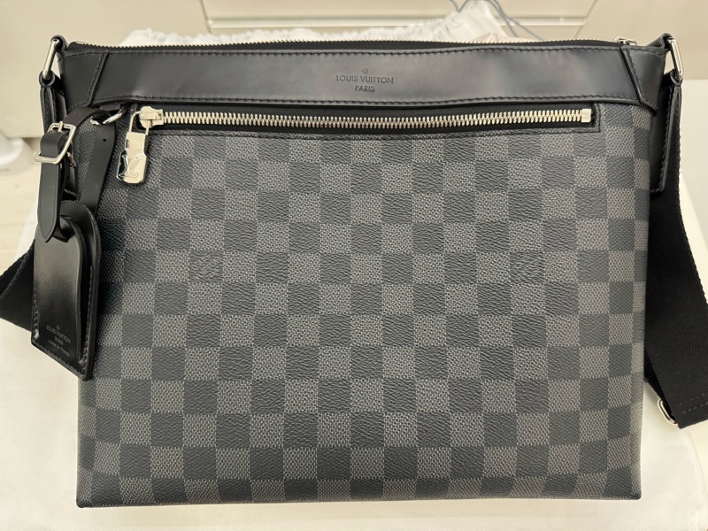Louis Viitton LV Mick PM 格紋damier 棋盤格帆布N40003 斜背包日本帶