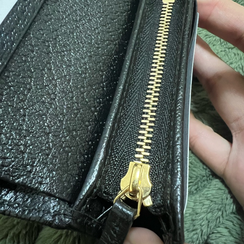 近全新顏色稀有Gucci短夾-19