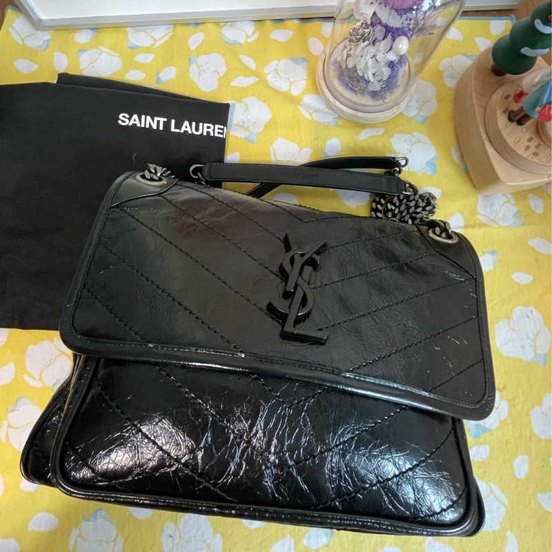 ❤️熱門實用 YSL  Saint Laurent Niki 包 中款 黑銀款 近全新-0