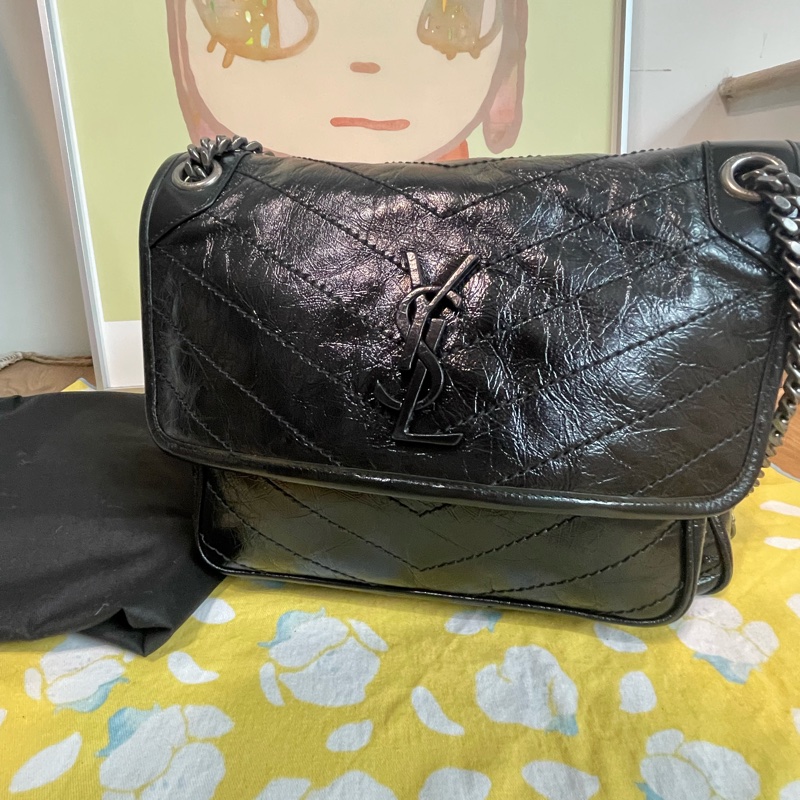 ❤️熱門實用 YSL  Saint Laurent Niki 包 中款 黑銀款 近全新-1