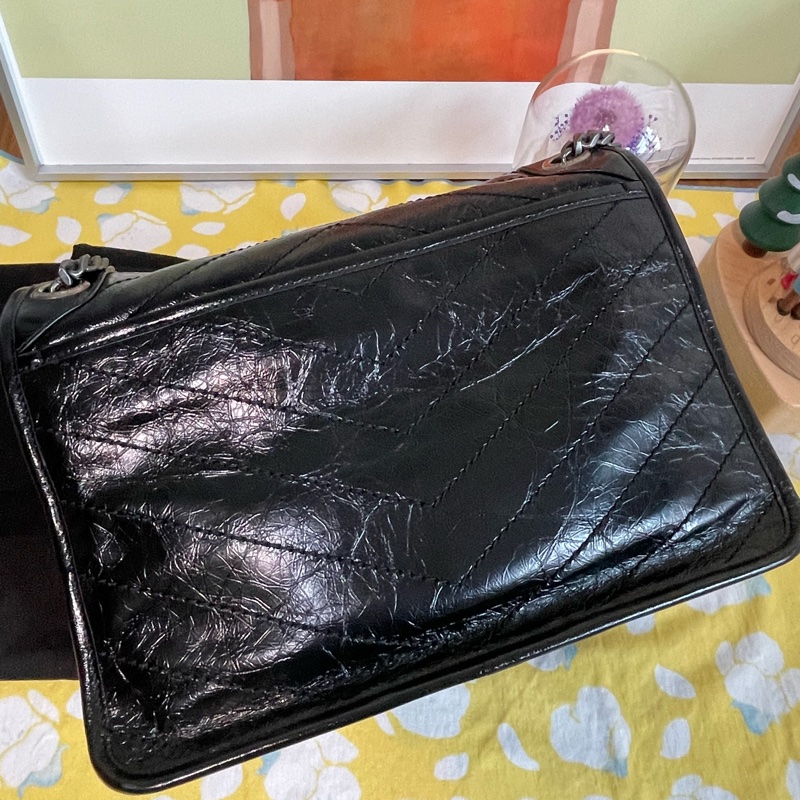 ❤️熱門實用 YSL  Saint Laurent Niki 包 中款 黑銀款 近全新-8