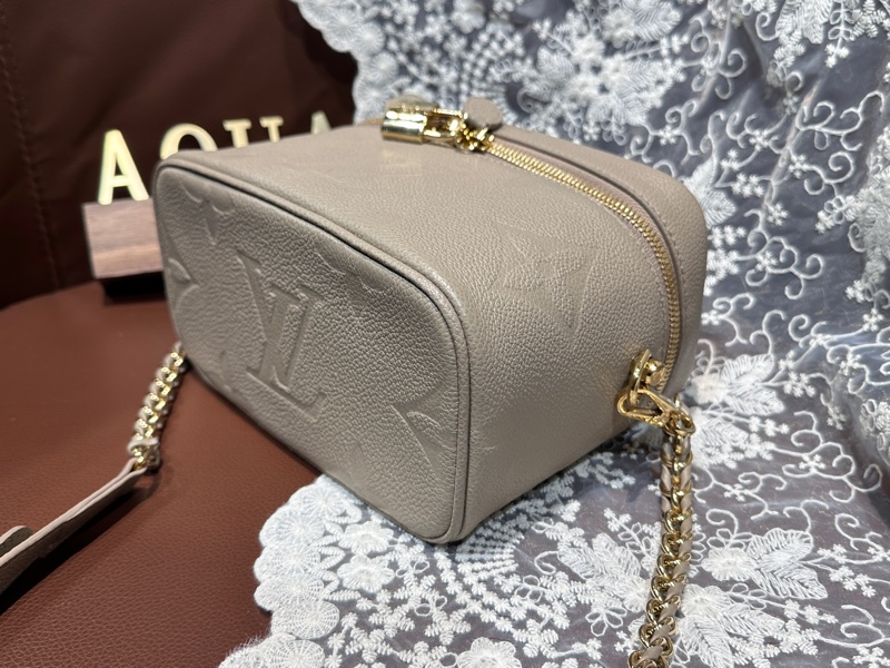 Louis Vuitton Vanity PM 大象灰老花-16
