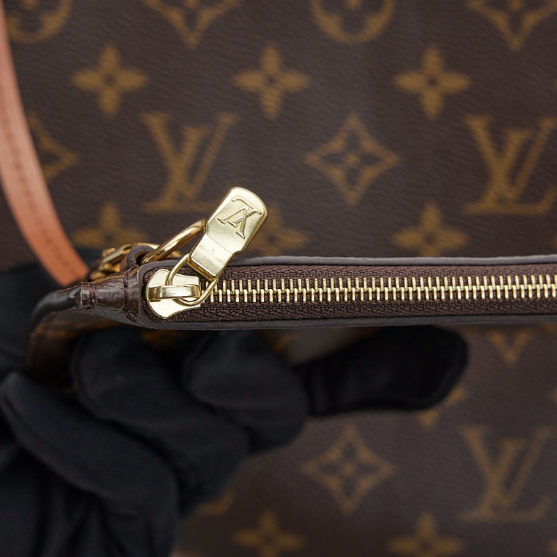 Lv loop hobo月亮包-16