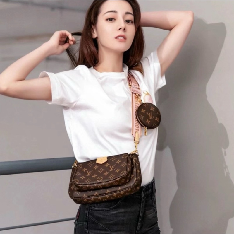 LV 5合ㄧ麻將包 M44840 買回來沒使用過 放衣櫥內-2