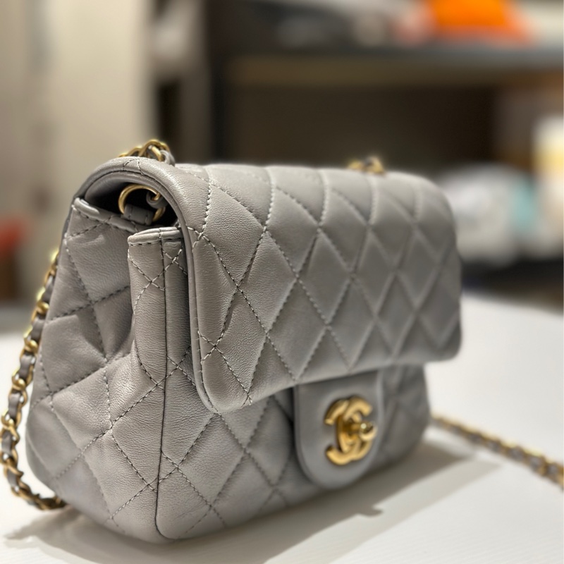 Chanel灰色金球方胖-2