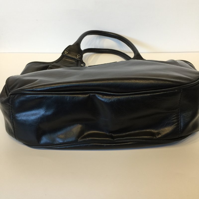 GIVENCHY 紀梵希 黑色全皮 彎月肩背包 /側肩包-9