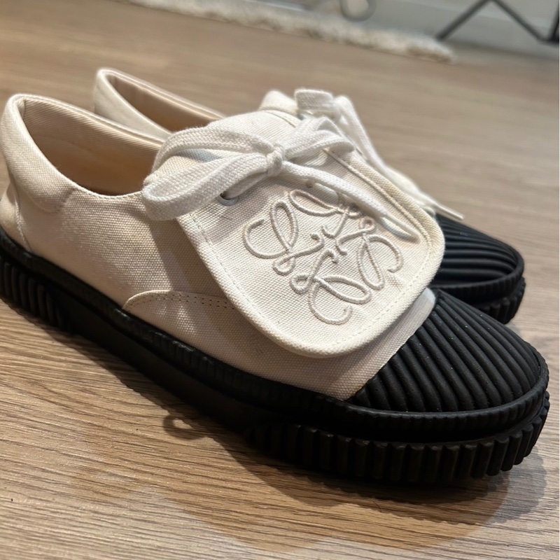 LOEWE羅威餅乾鞋Anagram Flap Sneaker-4