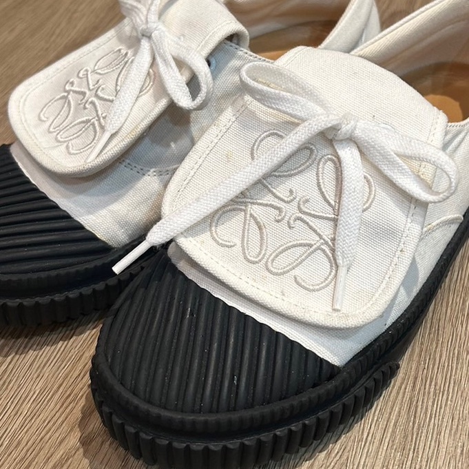 LOEWE羅威餅乾鞋Anagram Flap Sneaker-11