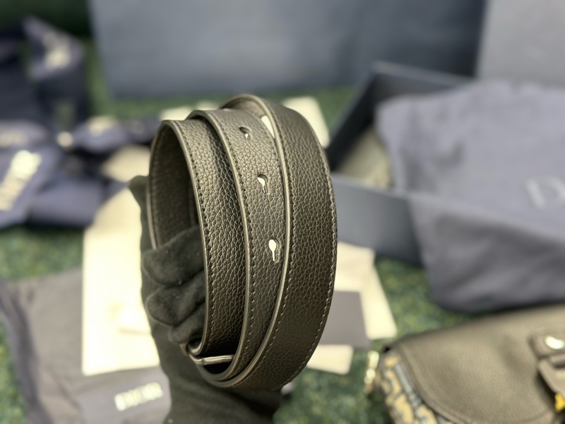 全新全配,有購證✨#Dior #馬鞍包 #郵差包 #信使包 #oblique saddle 老花 19cm 男女皆可背,超時尚‼️-17