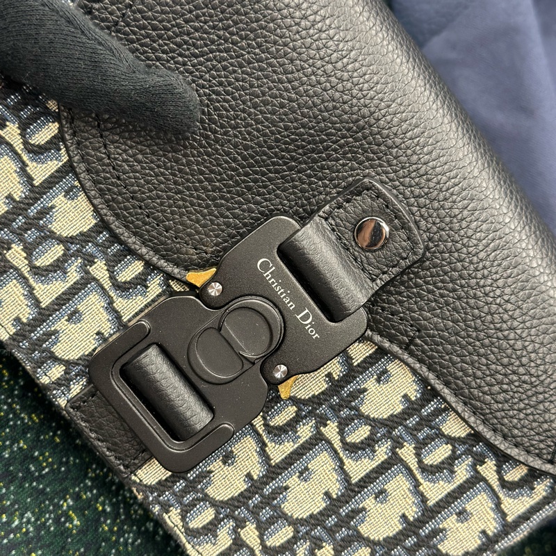 全新全配,有購證✨#Dior #馬鞍包 #郵差包 #信使包 #oblique saddle 老花 19cm 男女皆可背,超時尚‼️-20