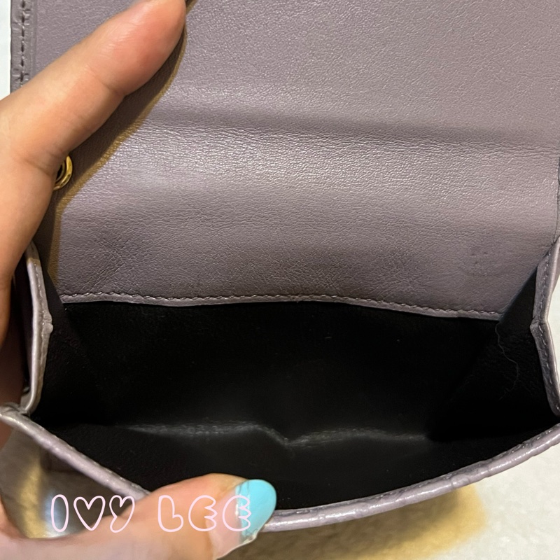 GUCCI(已售出)282579 丁香紫 GG壓紋 金屬釦環裝飾 短夾 二手精品-3