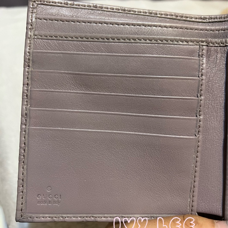 GUCCI(已售出)282579 丁香紫 GG壓紋 金屬釦環裝飾 短夾 二手精品-8