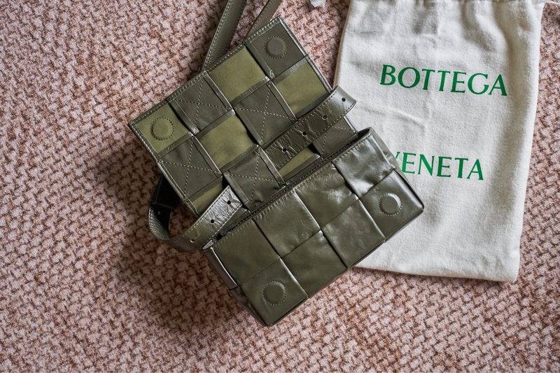 Bottega Veneta - Cassette Belt Bag 編織包 墨綠色 接近全新 二手 BV-1