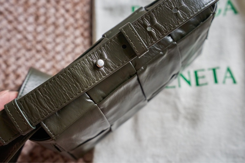 Bottega Veneta - Cassette Belt Bag 編織包 墨綠色 接近全新 二手 BV-6
