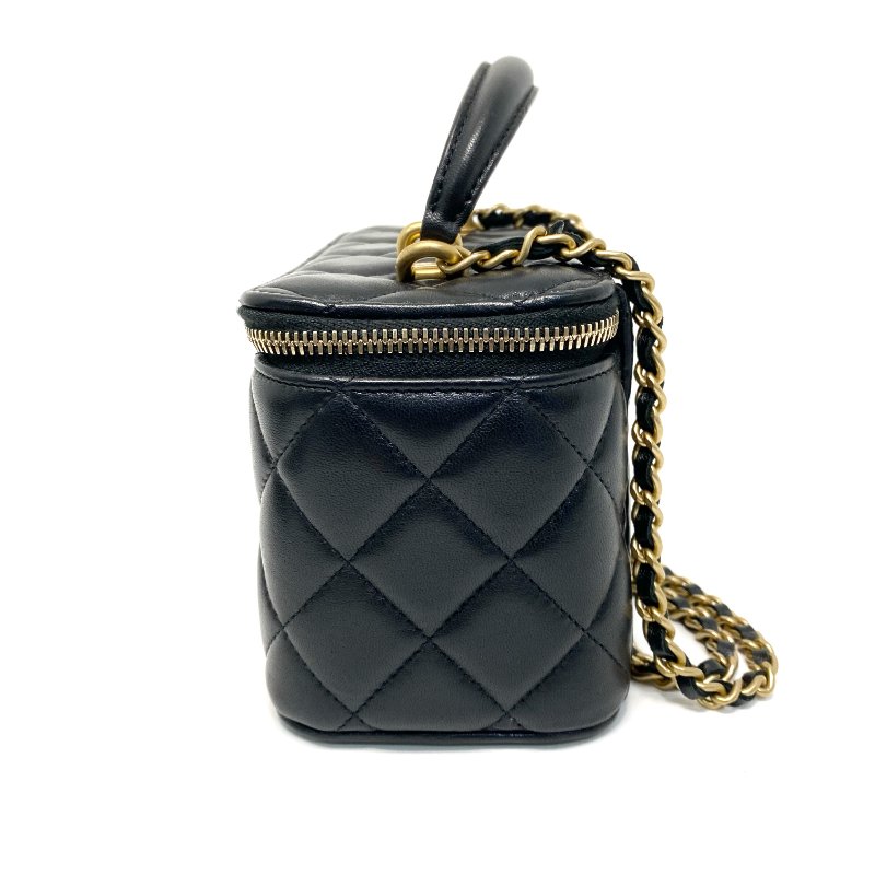 △ Chanel 香奈兒 Black Lambskin Gold-tone Metal Chain black Pink Handle Vanity Case 黑色羊皮金色金屬鏈條黑粉色手柄化妝箱 AP2199 - 247005194-3