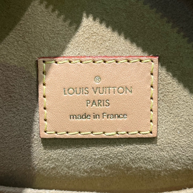 ❌售出❌ LV Boite Chapeau 大號軟圓餅-7
