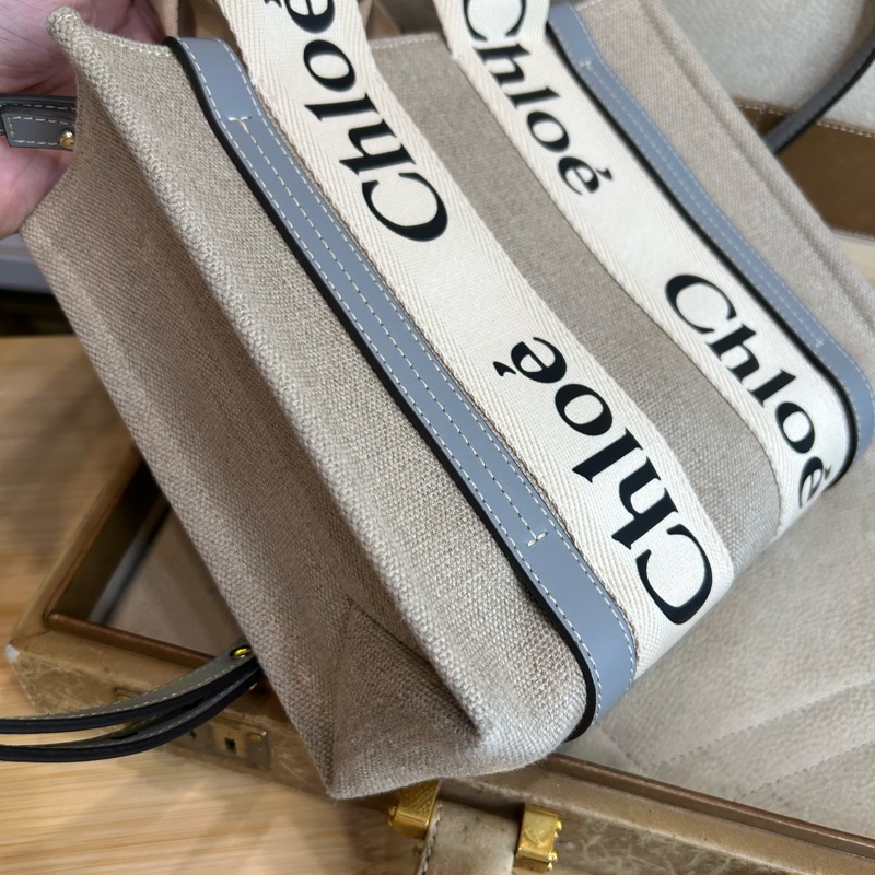 CHLOE Woody小號Logo托特包👜超夯款-6
