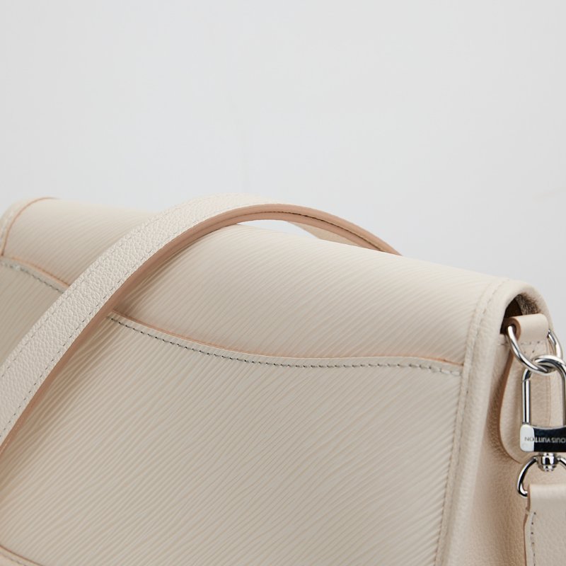 Lv buci 奶油白法棍包-14