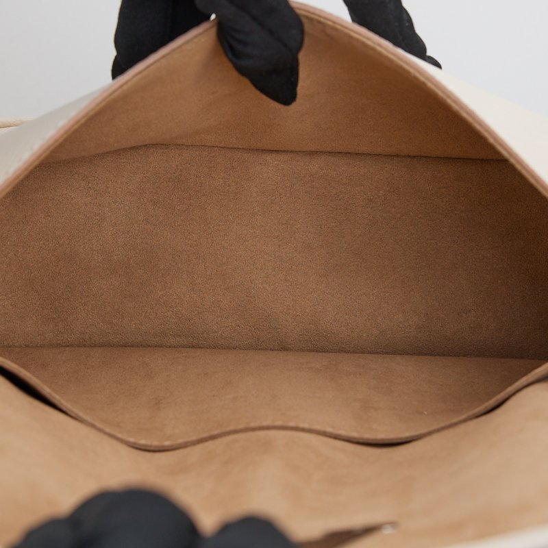 Lv buci 奶油白法棍包-17