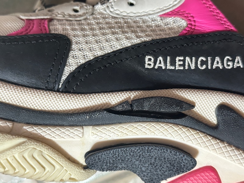 Balenciaga triple S 巴黎世家 老爹鞋 黑粉-21