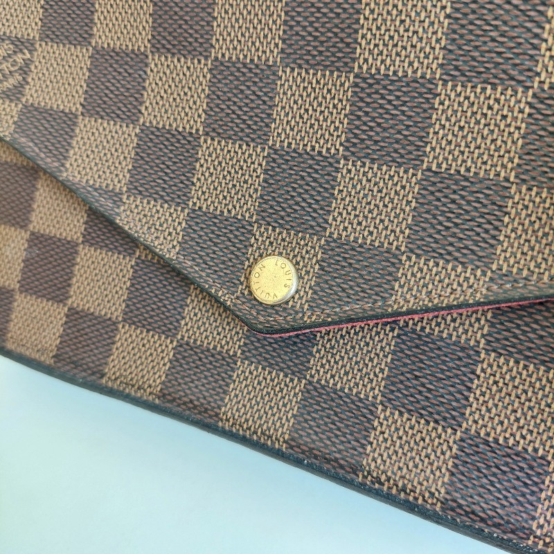 LV N40492 三合一 🎀現品實拍🎀經典棋盤格紋WOC翻蓋斜背鍊包/小提包~二手包-27