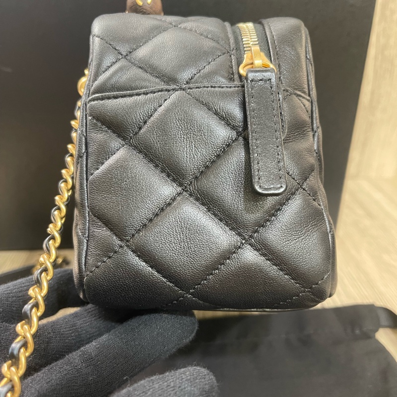 ❣️限時特價❣️（保留中）全新品Chanel木棍相機包(sogo百貨專櫃購入配件齊全）-22