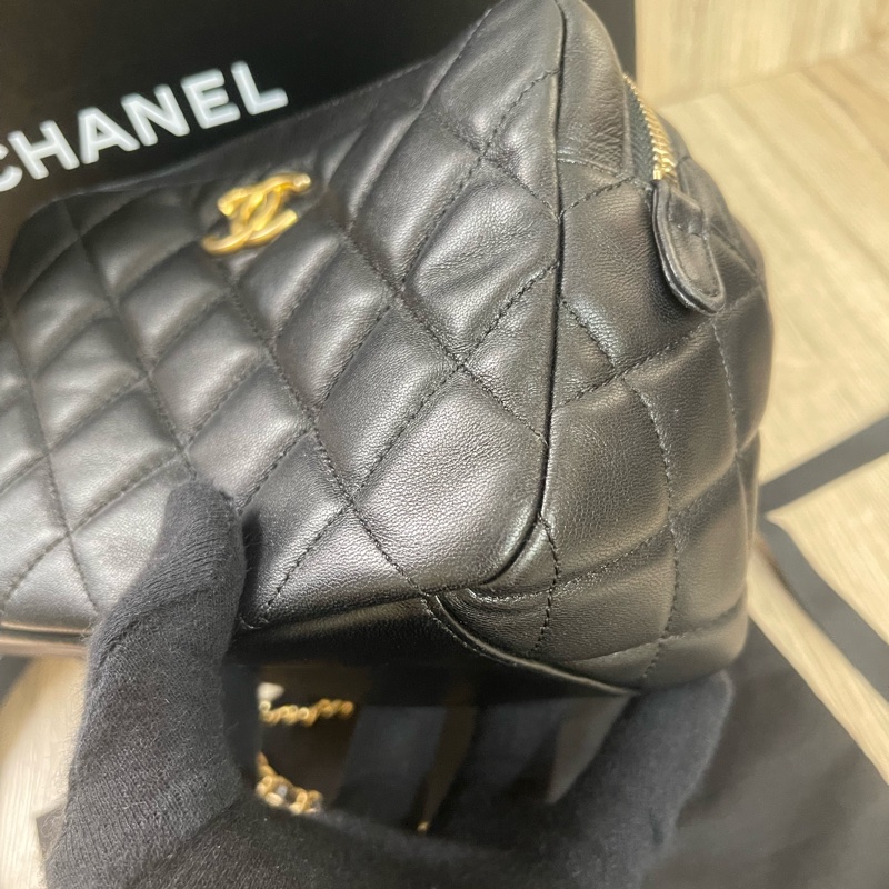 ❣️限時特價❣️（保留中）全新品Chanel木棍相機包(sogo百貨專櫃購入配件齊全）-24