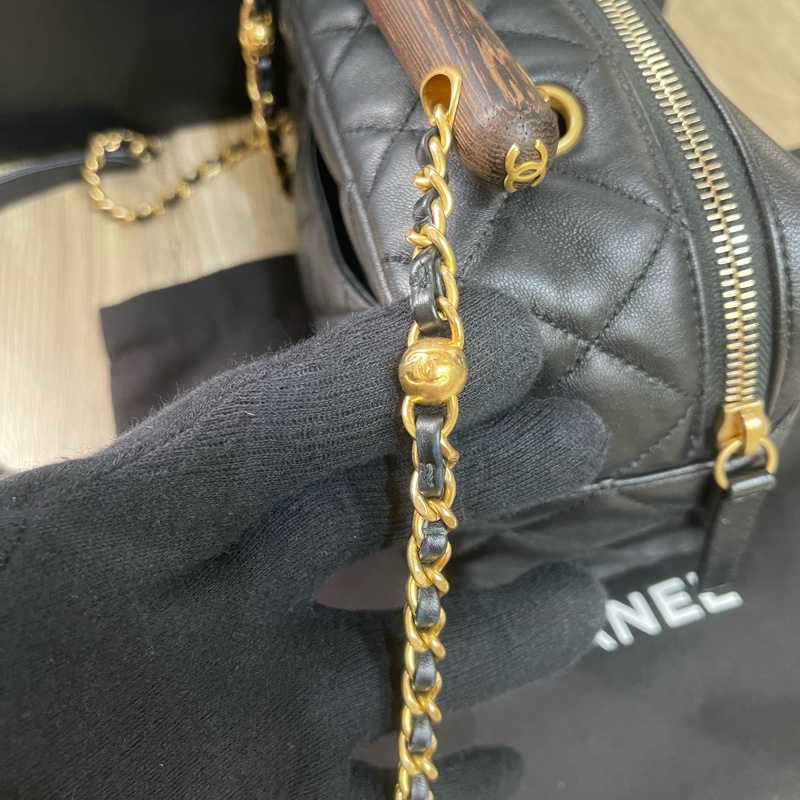 ❣️限時特價❣️（保留中）全新品Chanel木棍相機包(sogo百貨專櫃購入配件齊全）-29