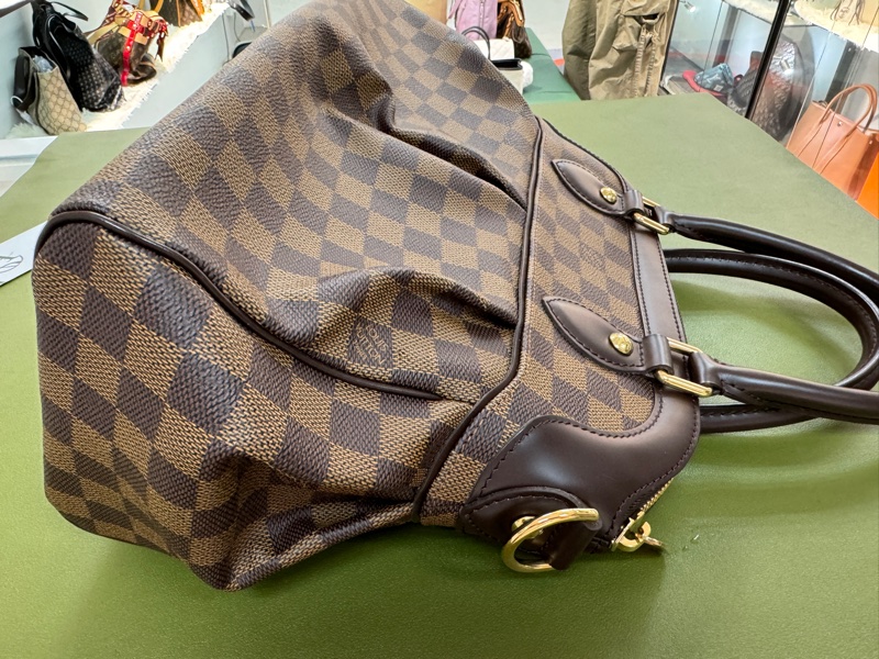 LV Trevi 棕色棋盤格 葫蘆包 手提袋 餃子包-2