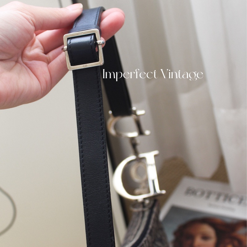 Dior大D扣腋下包-5