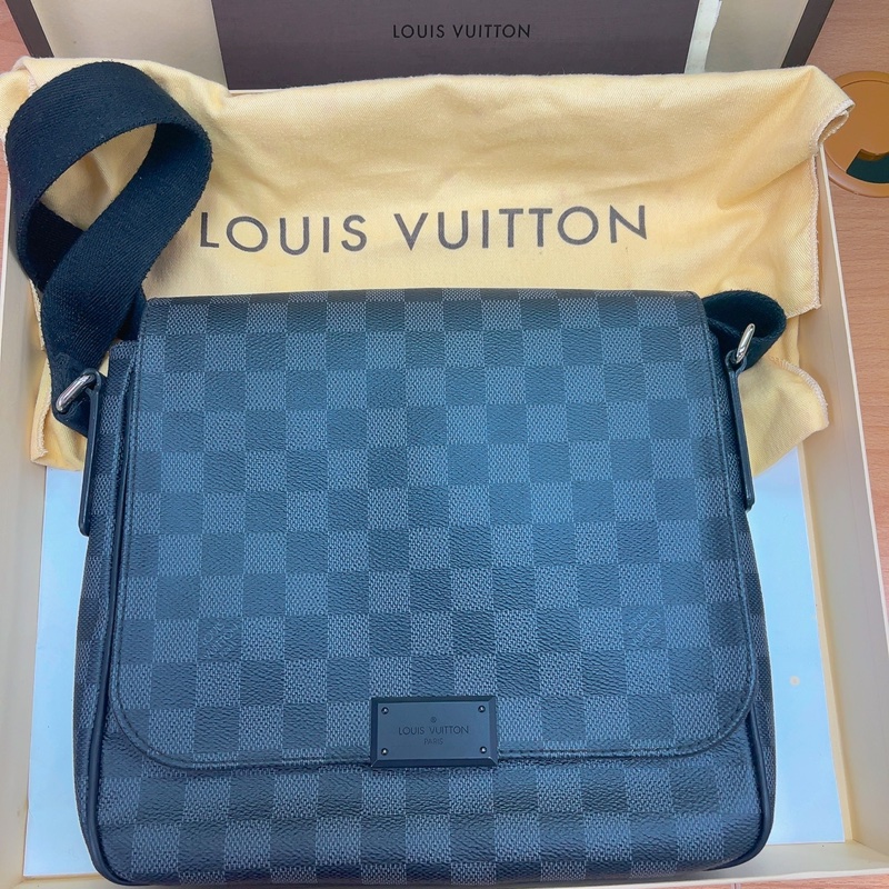 LV N41260二手男包 少揹出售 可議價-5