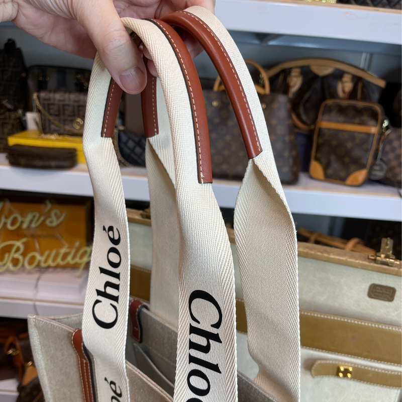 CHLOE woody Medium中款雙把Logo托特包🧸超夯新款-22