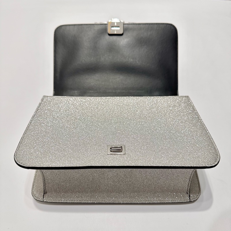 Vara 蝴蝶結亮片皮革肩背包-14