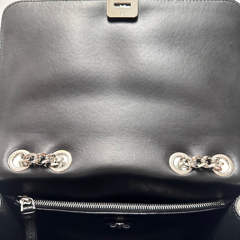 Vara 蝴蝶結亮片皮革肩背包-15