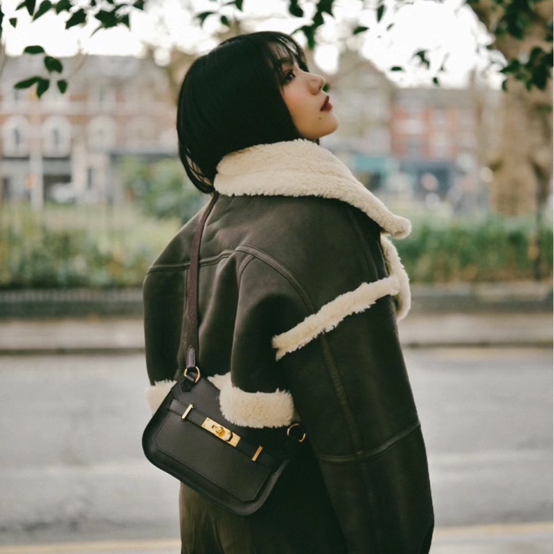 愛馬仕Hermes新款Jypsiere mini 吉普賽 黑色 金扣 evergrain皮 B刻  ⭕️近新品⭕️膠膜未撕⭕️男女都可輕鬆駕馭⭕️-1