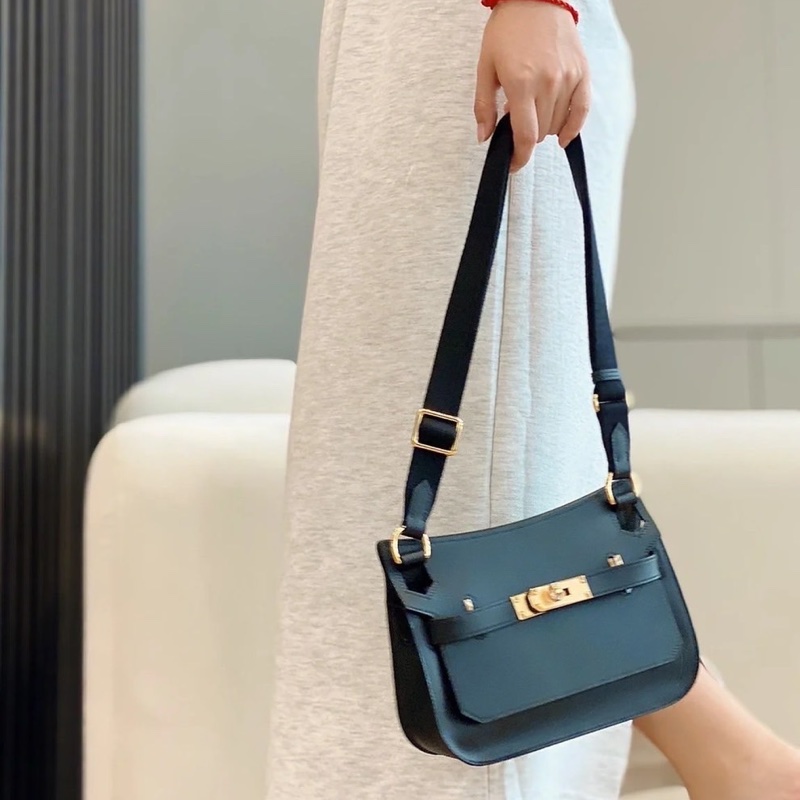 愛馬仕Hermes新款Jypsiere mini 吉普賽 黑色 金扣 evergrain皮 B刻  ⭕️近新品⭕️膠膜未撕⭕️男女都可輕鬆駕馭⭕️-2