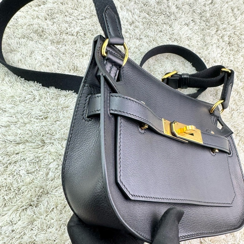 愛馬仕Hermes新款Jypsiere mini 吉普賽 黑色 金扣 evergrain皮 B刻  ⭕️近新品⭕️膠膜未撕⭕️男女都可輕鬆駕馭⭕️-11