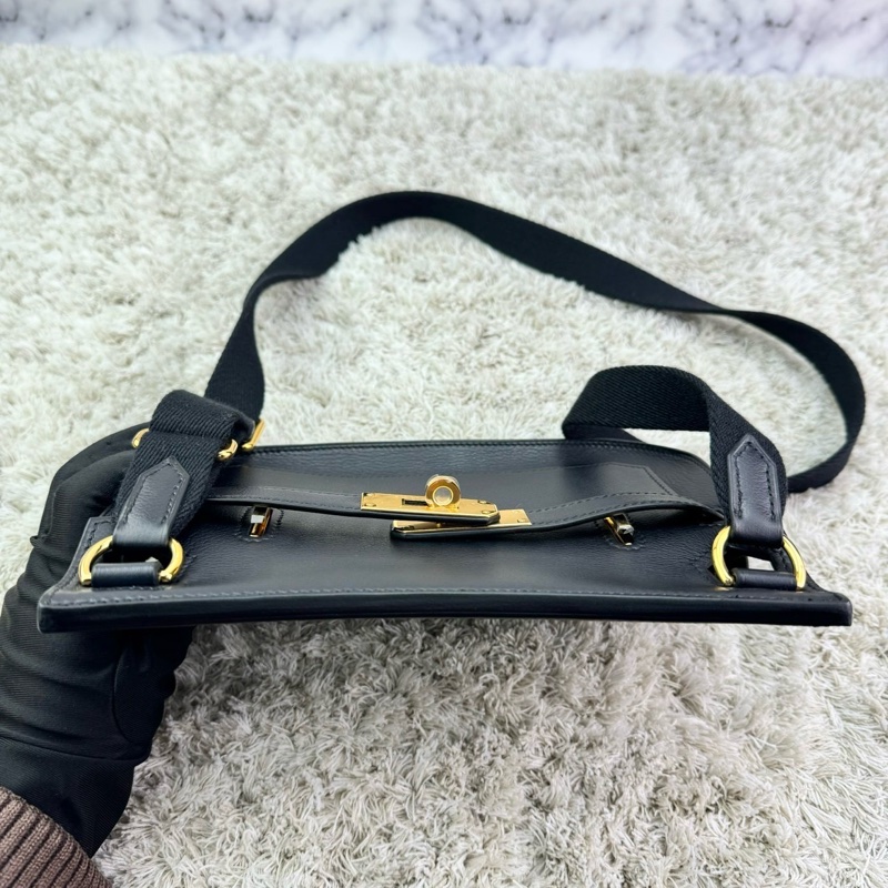 愛馬仕Hermes新款Jypsiere mini 吉普賽 黑色 金扣 evergrain皮 B刻  ⭕️近新品⭕️膠膜未撕⭕️男女都可輕鬆駕馭⭕️-17