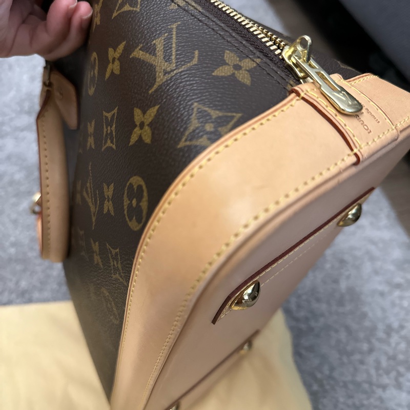 LV Alma 貝殼包大號-13